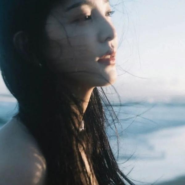 绿野红颜